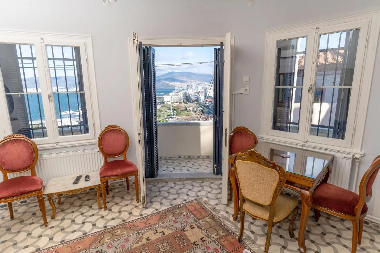 Bueyuek Konak Izmir Apartment