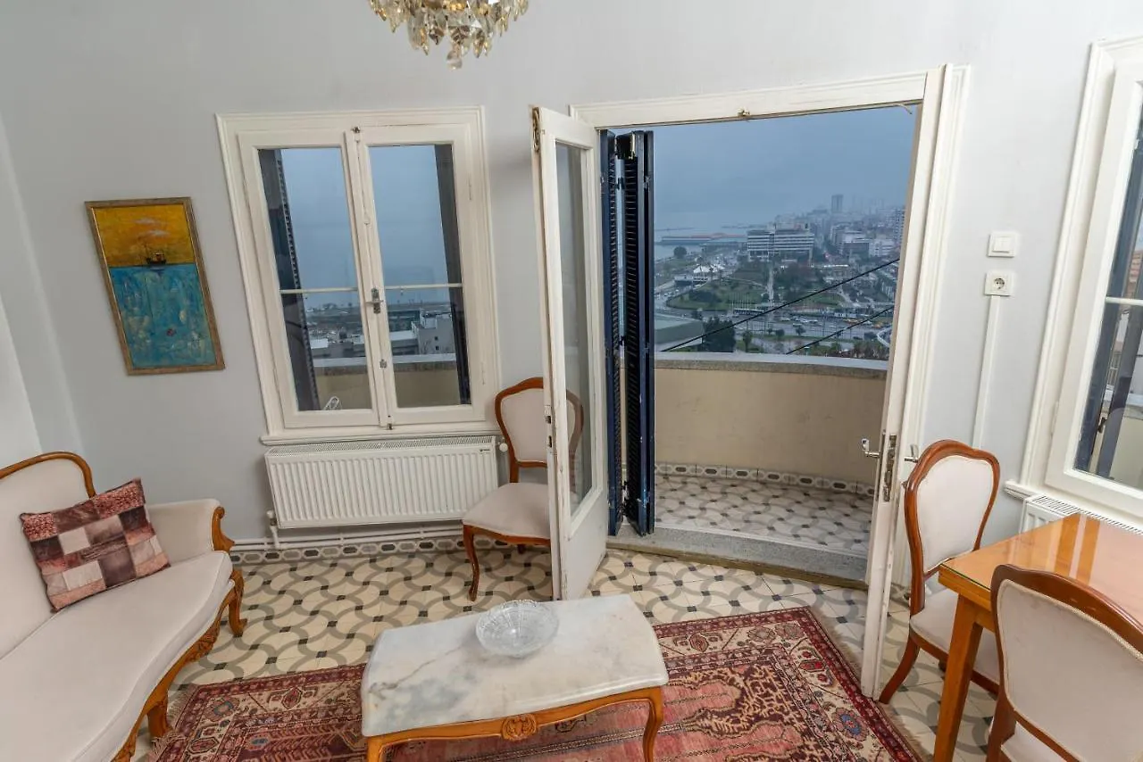 Bueyuek Konak Izmir Apartment