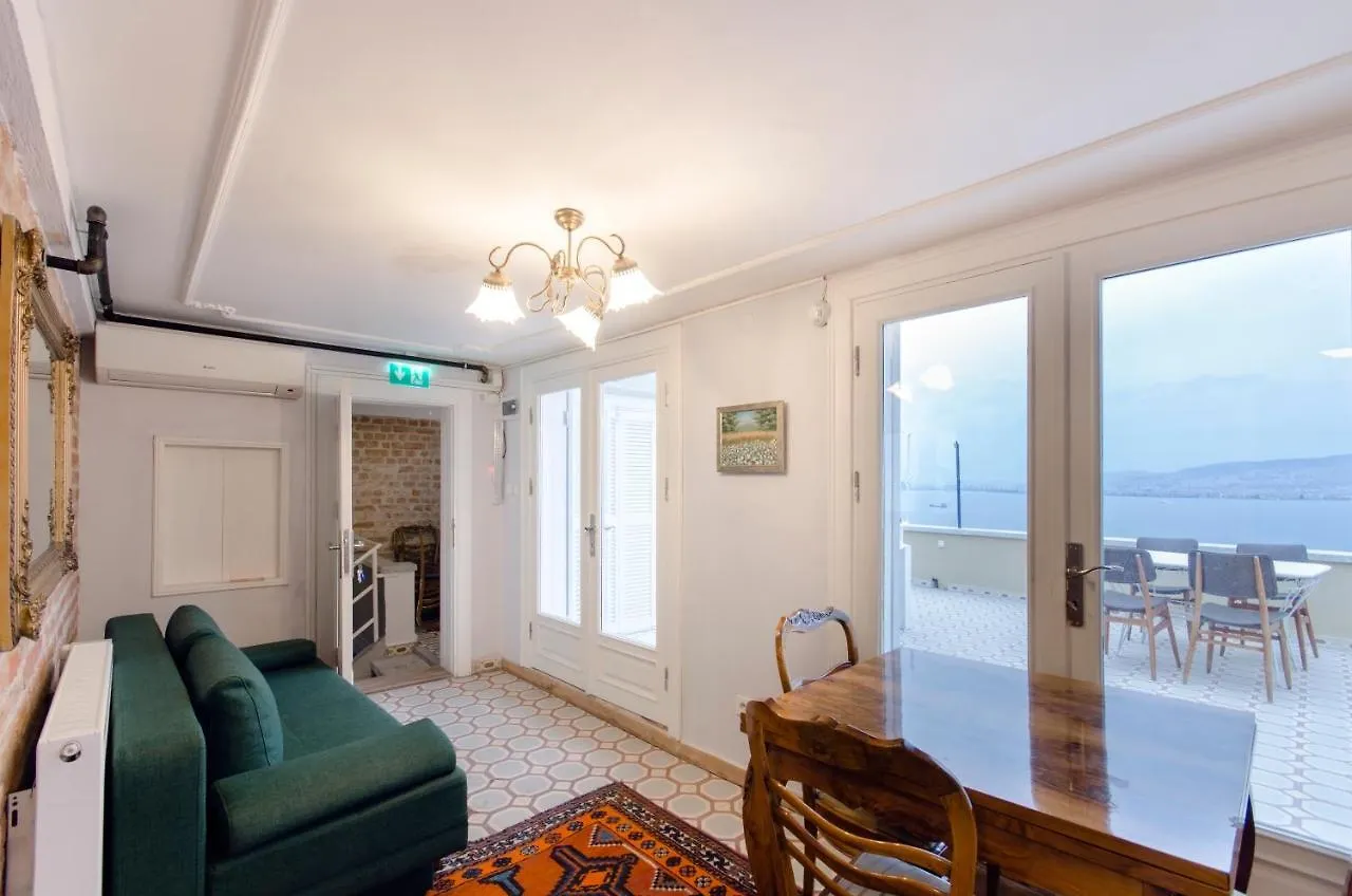 Bueyuek Konak Izmir Apartment